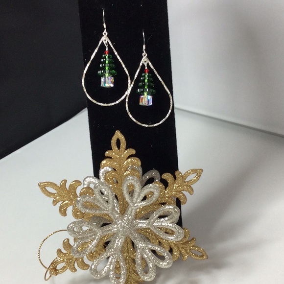 Hand crafted Swarovski Christmas tree earrings. - Picture 3 of 5